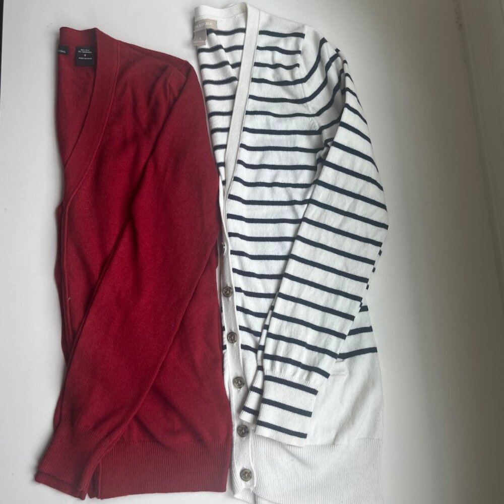 Women’s V-Neck Cardigans (Size Small)
